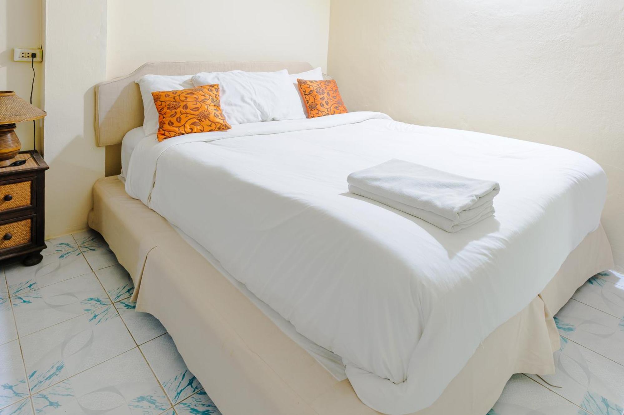 High5 Guesthouse Pattaya Zewnętrze zdjęcie