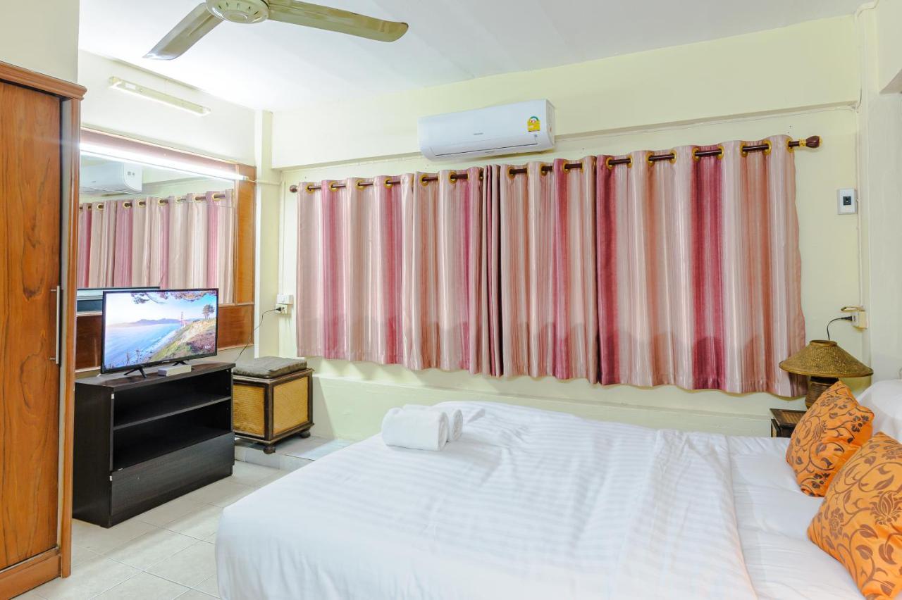High5 Guesthouse Pattaya Zewnętrze zdjęcie