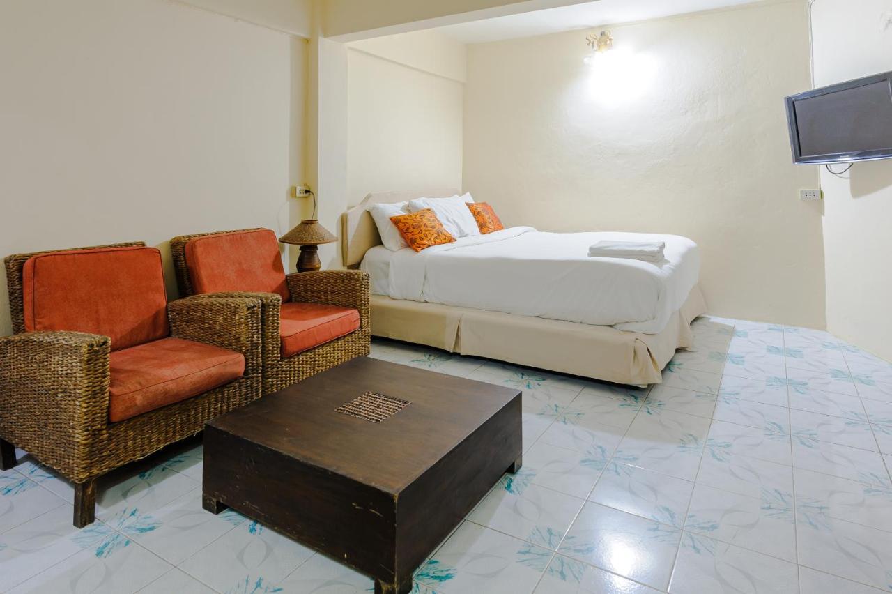 High5 Guesthouse Pattaya Zewnętrze zdjęcie