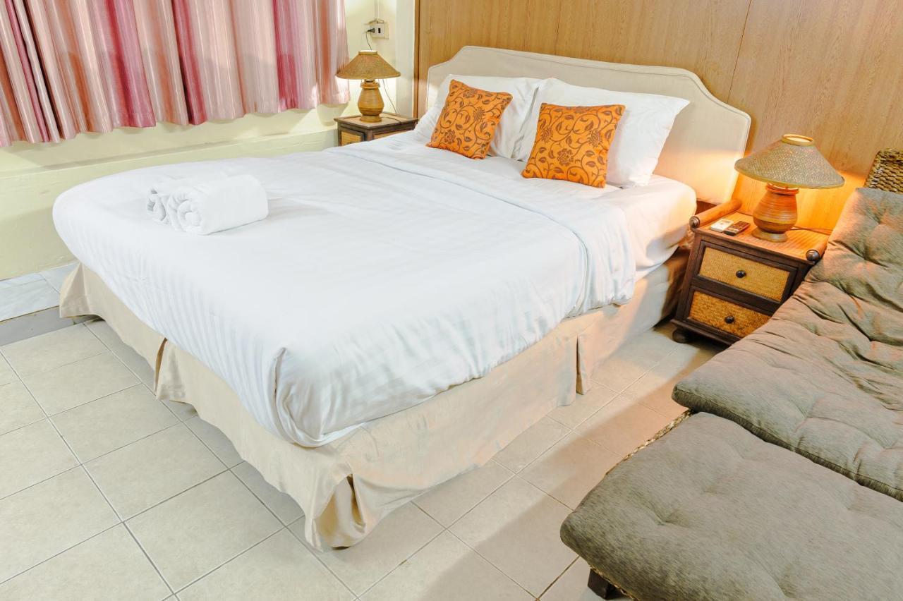 High5 Guesthouse Pattaya Zewnętrze zdjęcie