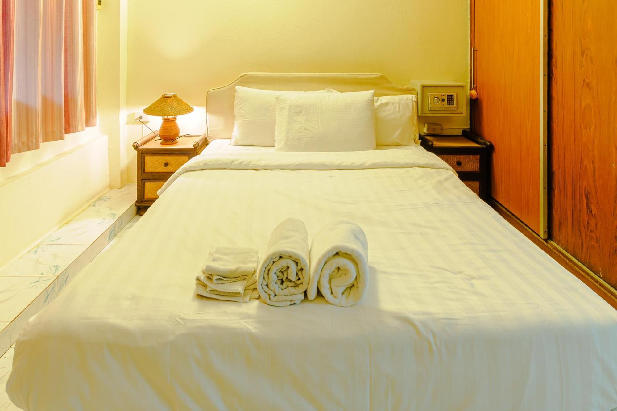 High5 Guesthouse Pattaya Zewnętrze zdjęcie